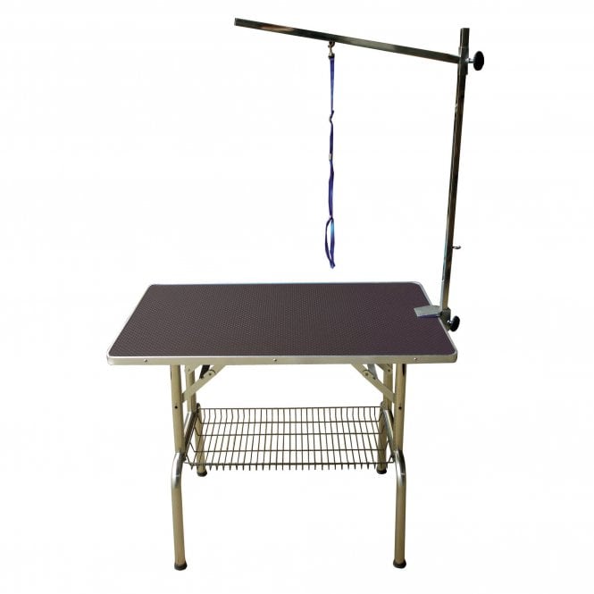 Преносима маса за подстригване